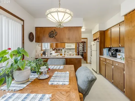 2950 NE Hembree Street Mcminnville OR 97128