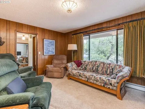 2950 NE Hembree Street Mcminnville OR 97128