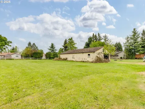 2950 NE Hembree Street Mcminnville OR 97128