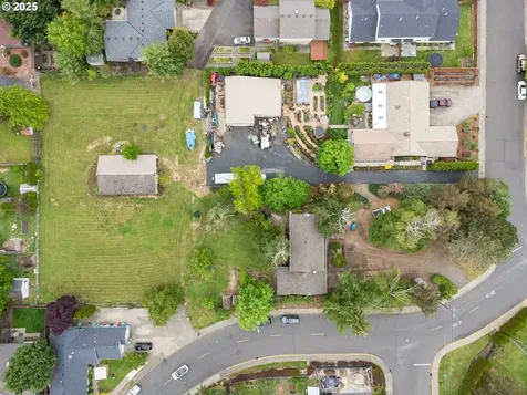 2950 NE Hembree Street Mcminnville OR 97128