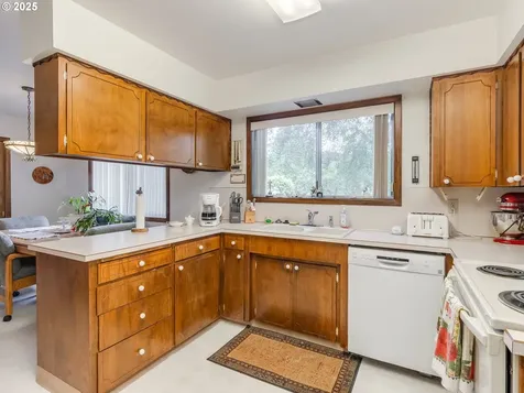 2950 NE Hembree Street Mcminnville OR 97128
