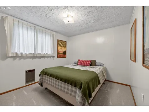 1456 NW Almira Street Roseburg OR 97471