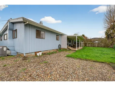 1456 NW Almira Street Roseburg OR 97471