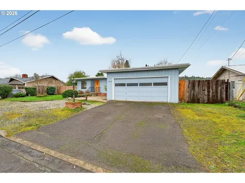 1456 NW Almira Street Roseburg OR 97471