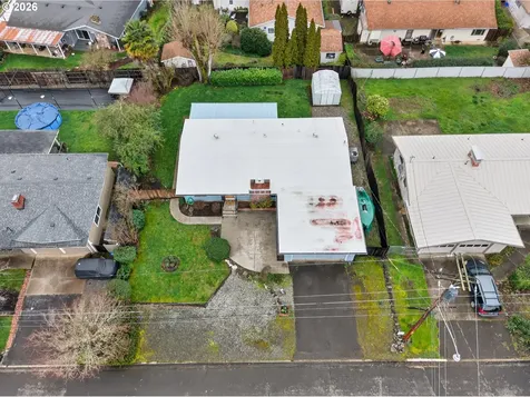 1456 NW Almira Street Roseburg OR 97471