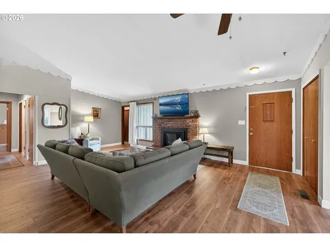 1456 NW Almira Street Roseburg OR 97471