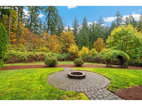 7474 Battle Creek Road Salem OR 97317