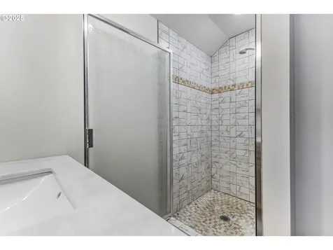 2401 Ames Creek Road Sweet Home OR 97386