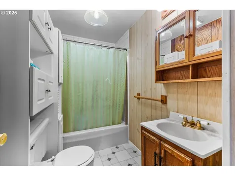 2401 Ames Creek Road Sweet Home OR 97386