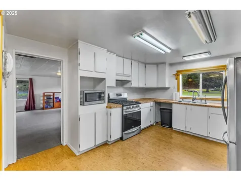2401 Ames Creek Road Sweet Home OR 97386
