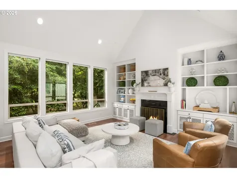 6437 SW Raleighwood Court Portland OR 97221