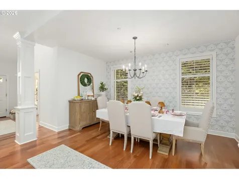 6437 SW Raleighwood Court Portland OR 97221