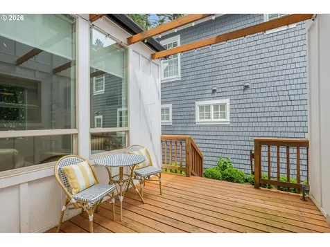 6437 SW Raleighwood Court Portland OR 97221