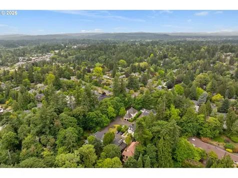 6437 SW Raleighwood Court Portland OR 97221