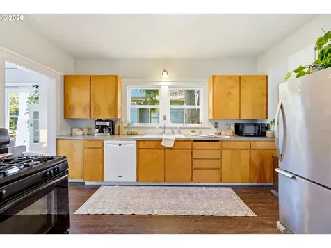 5725 NE 32nd Place Portland OR 97211