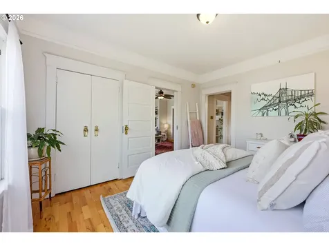 5725 NE 32nd Place Portland OR 97211