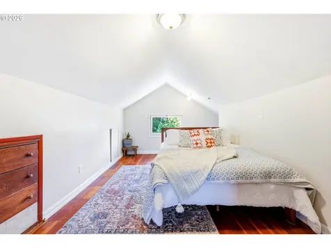 5725 NE 32nd Place Portland OR 97211