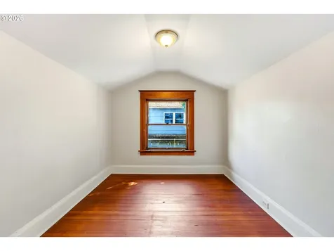 5725 NE 32nd Place Portland OR 97211