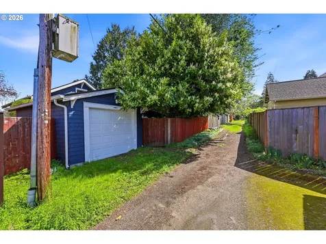 5725 NE 32nd Place Portland OR 97211