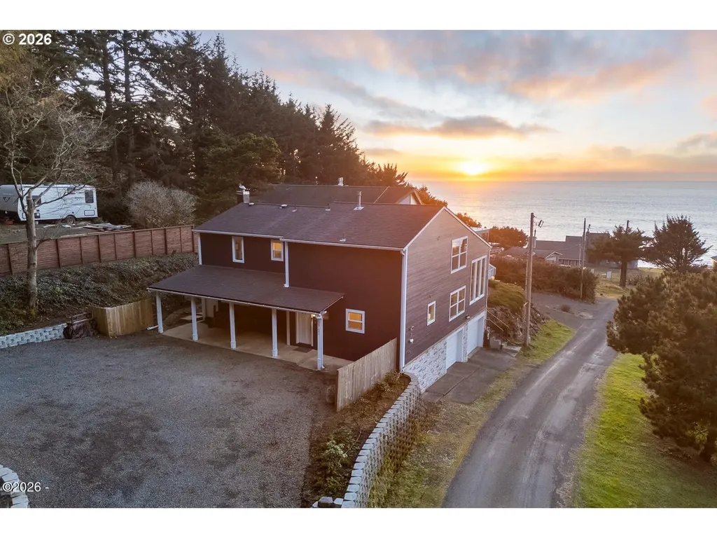 3763 Rocky Creek Avenue Depoe Bay OR 97341