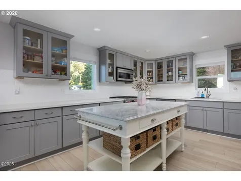 3763 Rocky Creek Avenue Depoe Bay OR 97341