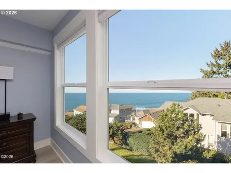 3763 Rocky Creek Avenue Depoe Bay OR 97341