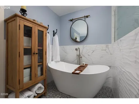3763 Rocky Creek Avenue Depoe Bay OR 97341