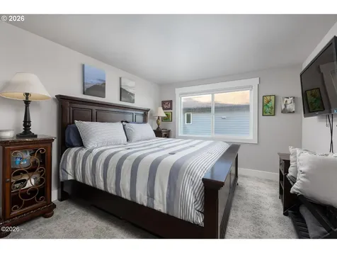 3763 Rocky Creek Avenue Depoe Bay OR 97341