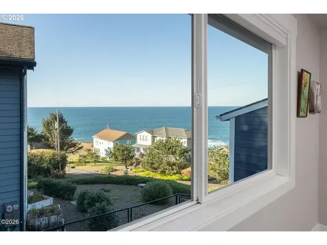 3763 Rocky Creek Avenue Depoe Bay OR 97341