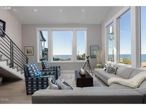 3763 Rocky Creek Avenue Depoe Bay OR 97341