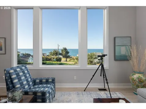 3763 Rocky Creek Avenue Depoe Bay OR 97341