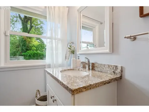 7120 NE 6th Avenue Portland OR 97211