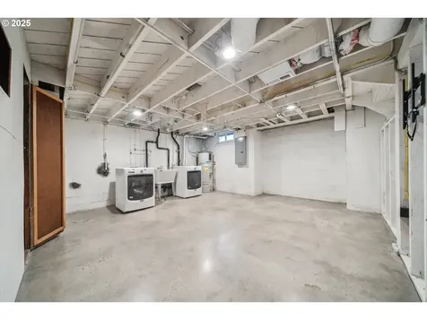 7120 NE 6th Avenue Portland OR 97211