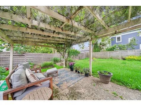 7120 NE 6th Avenue Portland OR 97211
