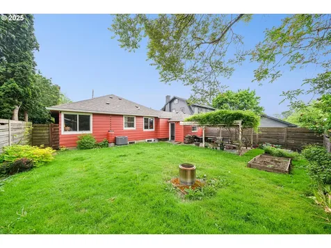 7120 NE 6th Avenue Portland OR 97211
