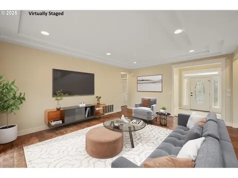 2436 SW Oakwood Court Dallas OR 97338