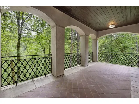 3138 NW Verde Vista Terrace Portland OR 97210