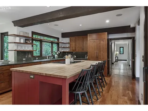 3138 NW Verde Vista Terrace Portland OR 97210