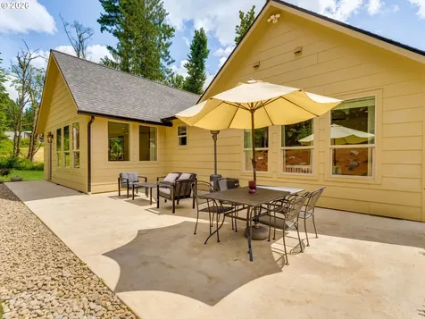 108 Lily Lane Castle Rock WA 98611