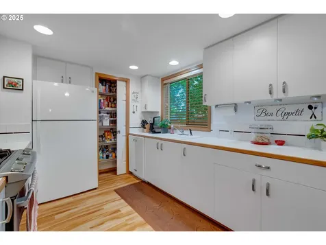 3216 NE 110th Place Portland OR 97220