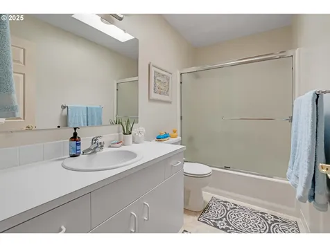 3216 NE 110th Place Portland OR 97220