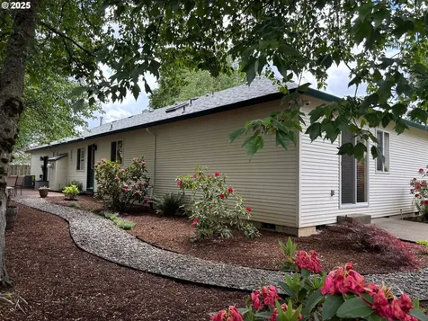 3216 NE 110th Place Portland OR 97220
