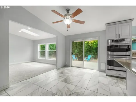 1655 S Elm Street Canby OR 97013