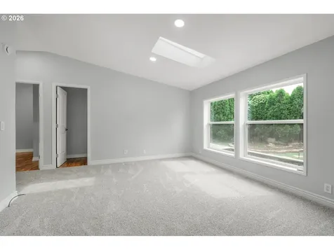 1655 S Elm Street Canby OR 97013