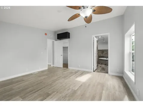 1655 S Elm Street Canby OR 97013