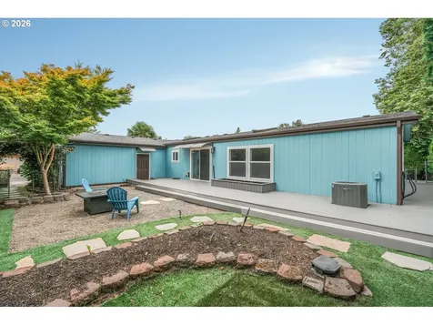 1655 S Elm Street Canby OR 97013
