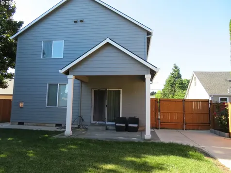 439 NW Garibaldi Street Hillsboro OR 97124