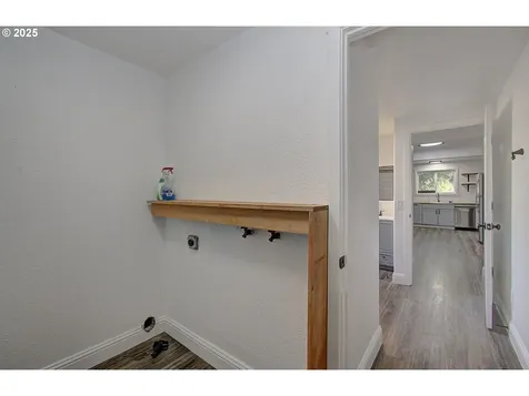 1205 S 6th Avenue Kelso WA 98626