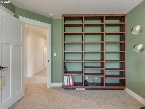 16848 NW Stalder Lane Portland OR 97229