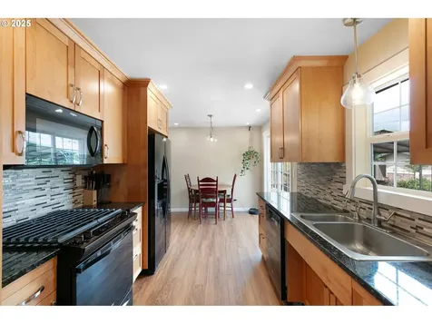 905 Hughes Street Eugene OR 97402